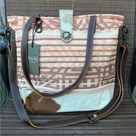 Myra Bag- Tea Rose Tote Bag - Picture 10 of 16